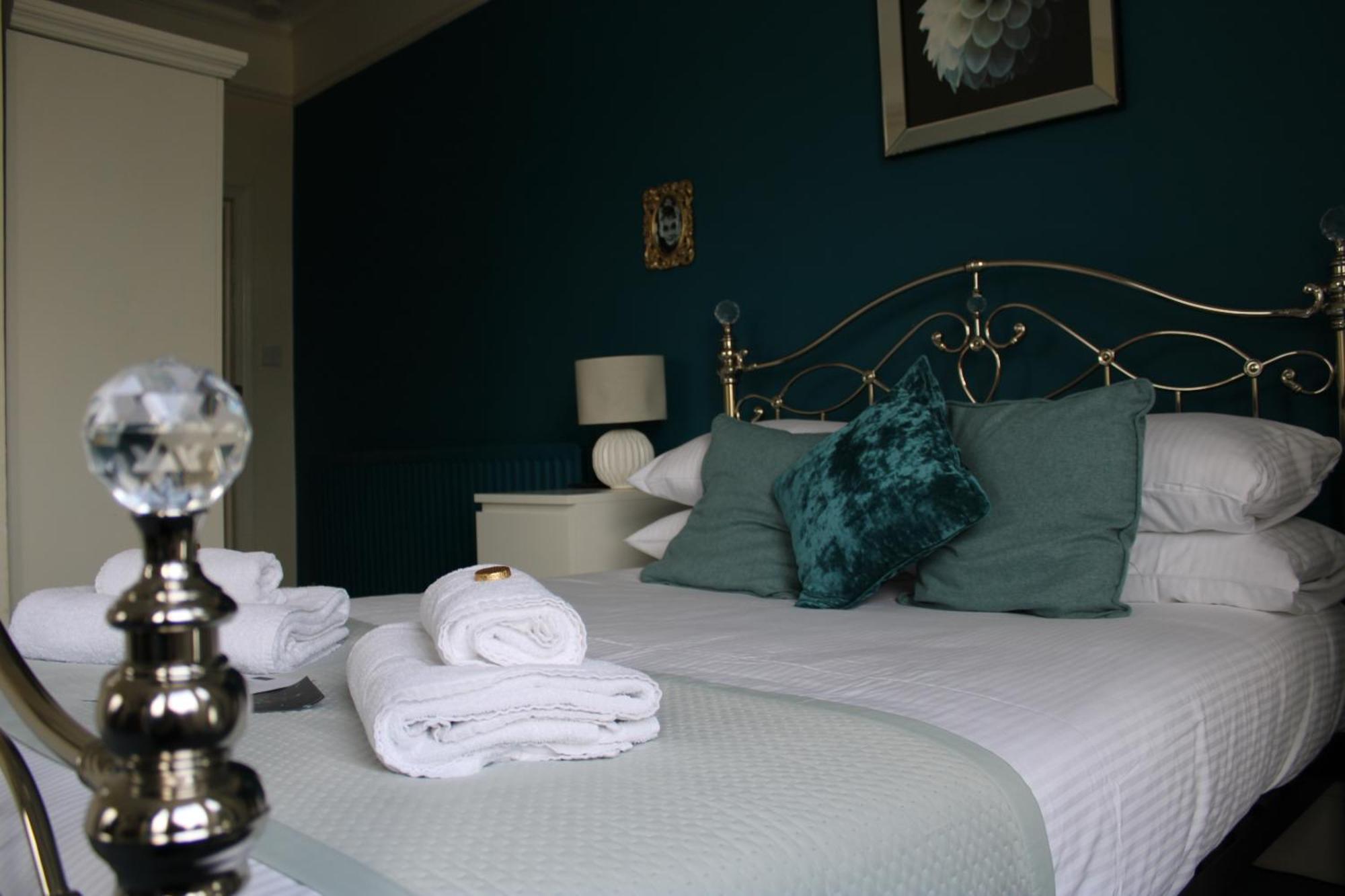The Birdham At Bembridge Bed & Breakfast Exterior photo